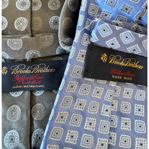 Lot 2 Brooks Brothers Mens Neck Ties Silk Gray, Blue 1 has MSRP $135 - Picture 5 of 5